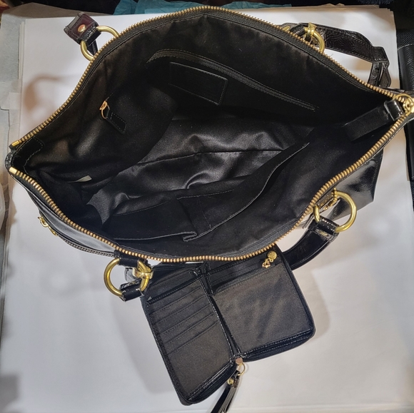 Leather Coach F20004 Poppy Daisy Patent Leather XL Tote Bag & Matching Wallet - Picture 6 of 8